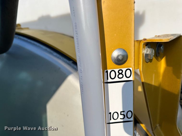 image for item KV9950 2009 Ag-Chem RoGator 1084SSC  sprayer