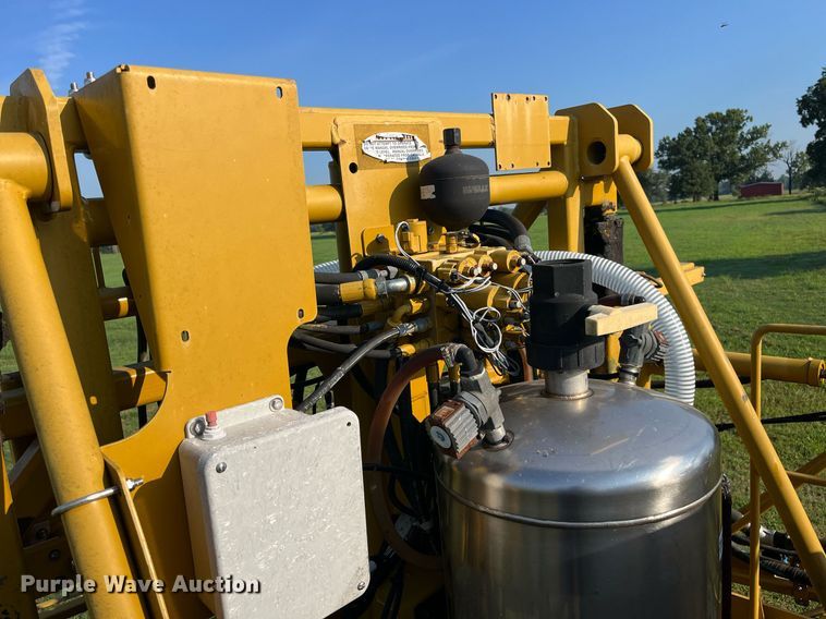 image for item KV9950 2009 Ag-Chem RoGator 1084SSC  sprayer