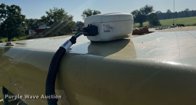 image for item KV9950 2009 Ag-Chem RoGator 1084SSC  sprayer