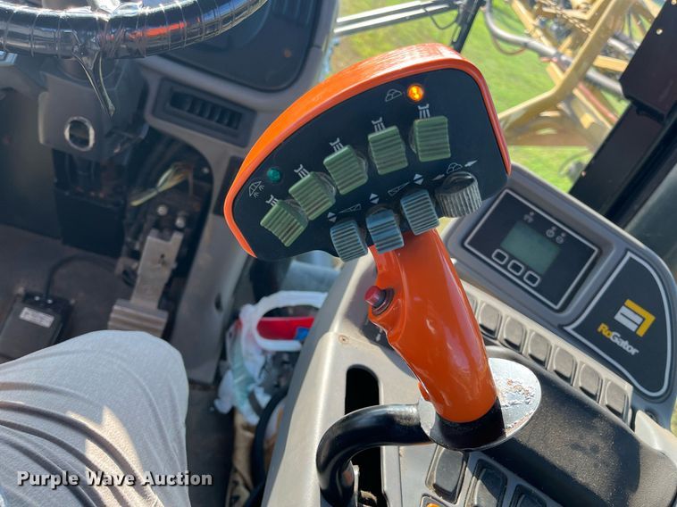 image for item KV9950 2009 Ag-Chem RoGator 1084SSC  sprayer