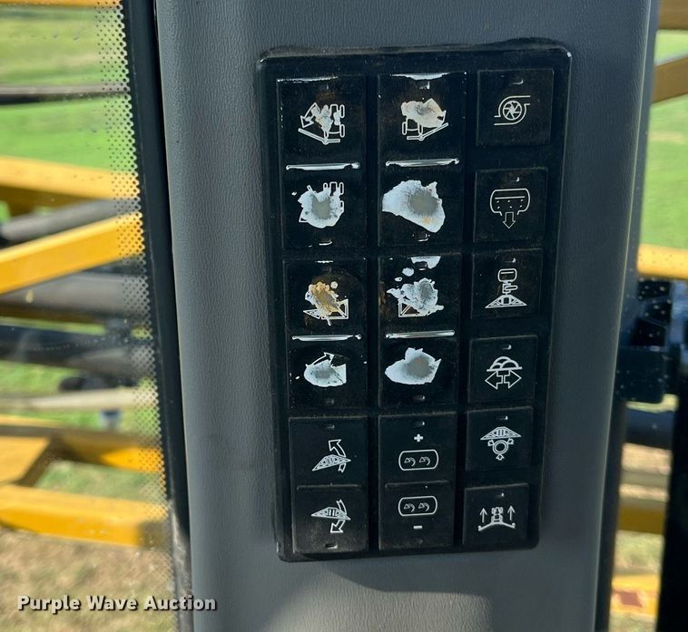 image for item KV9950 2009 Ag-Chem RoGator 1084SSC  sprayer