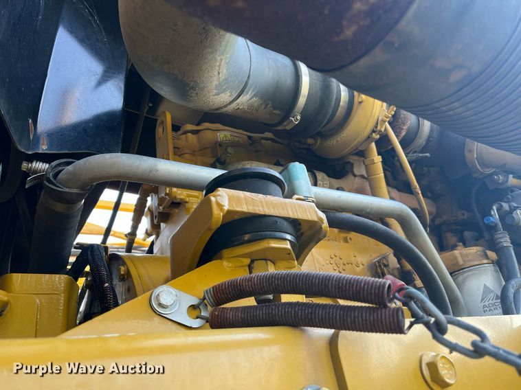 image for item KV9950 2009 Ag-Chem RoGator 1084SSC  sprayer