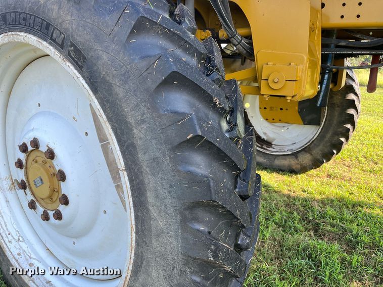 image for item KV9950 2009 Ag-Chem RoGator 1084SSC  sprayer