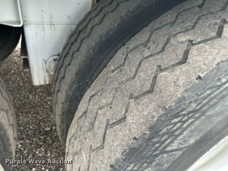 image for item KW9129 2007 Trinity Trailer Mfg Inc.  live bottom trailer