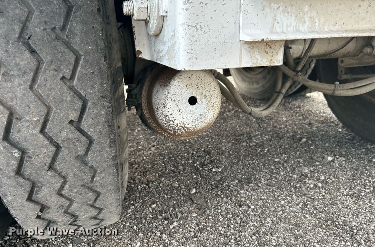 image for item KW9129 2007 Trinity Trailer Mfg Inc.  live bottom trailer