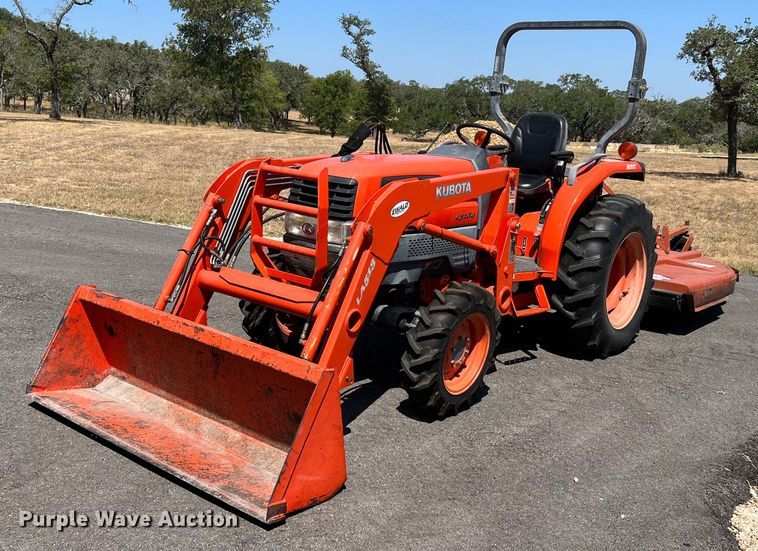 image for item LF9382 2003 Kubota L3130D  MFWD tractor