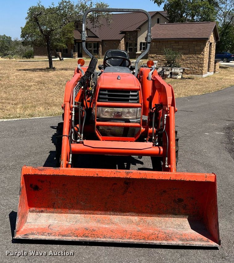 image for item LF9382 2003 Kubota L3130D  MFWD tractor