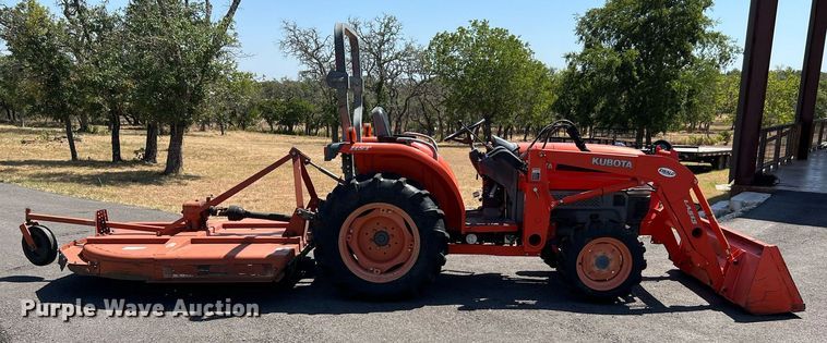 image for item LF9382 2003 Kubota L3130D  MFWD tractor
