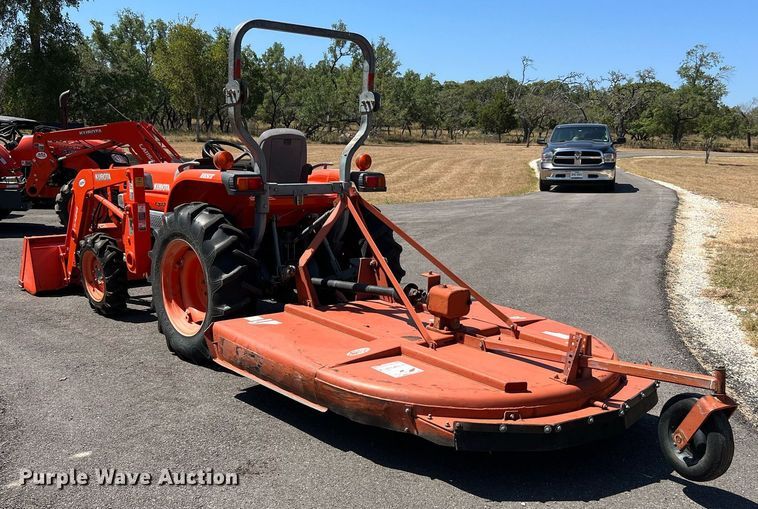 image for item LF9382 2003 Kubota L3130D  MFWD tractor