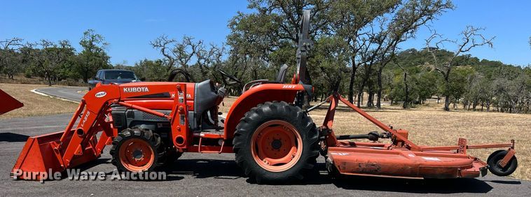 image for item LF9382 2003 Kubota L3130D  MFWD tractor