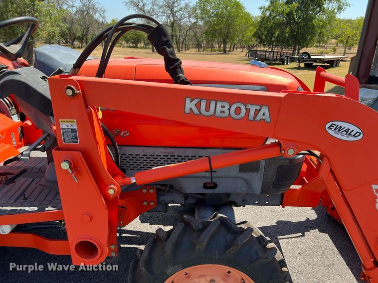 image for item LF9382 2003 Kubota L3130D  MFWD tractor