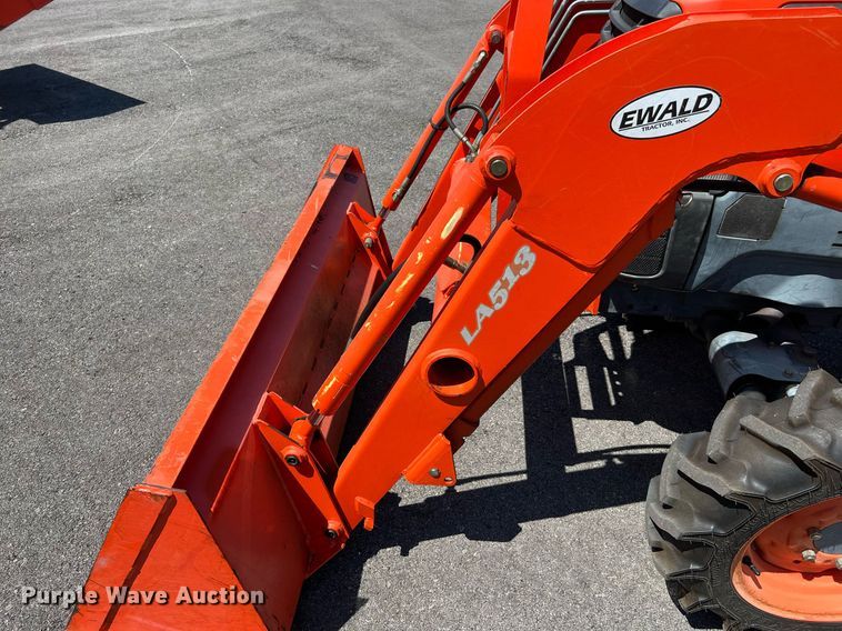 image for item LF9382 2003 Kubota L3130D  MFWD tractor