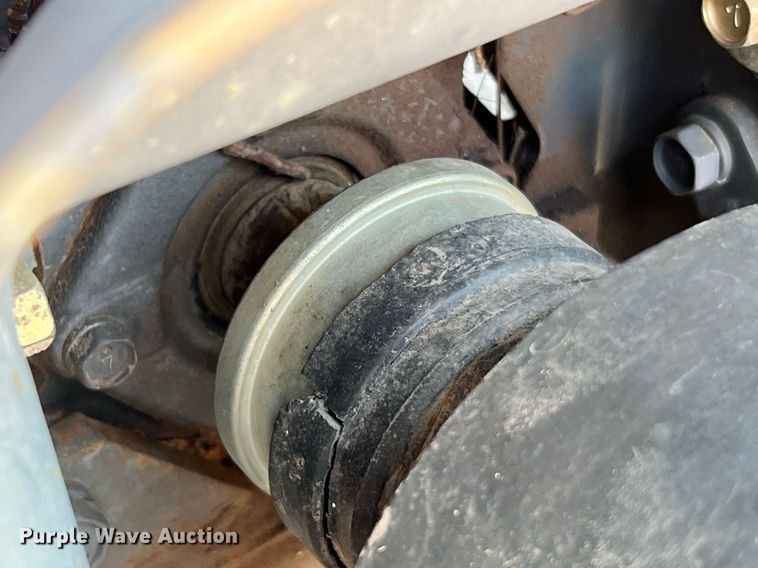 image for item LF9382 2003 Kubota L3130D  MFWD tractor