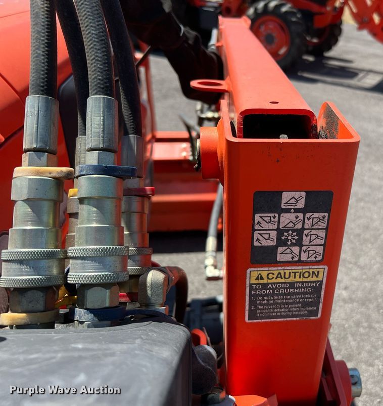 image for item LF9382 2003 Kubota L3130D  MFWD tractor