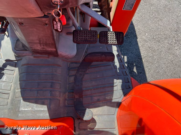 image for item LF9382 2003 Kubota L3130D  MFWD tractor