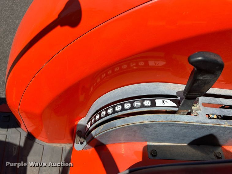 image for item LF9382 2003 Kubota L3130D  MFWD tractor