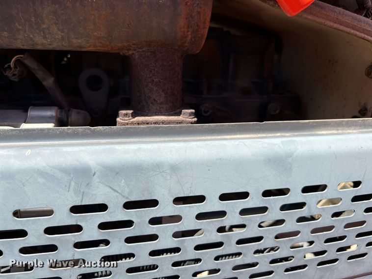 image for item LF9382 2003 Kubota L3130D  MFWD tractor