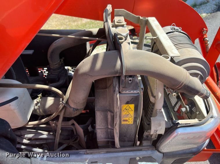 image for item LF9382 2003 Kubota L3130D  MFWD tractor