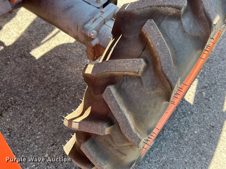 image for item LF9382 2003 Kubota L3130D  MFWD tractor