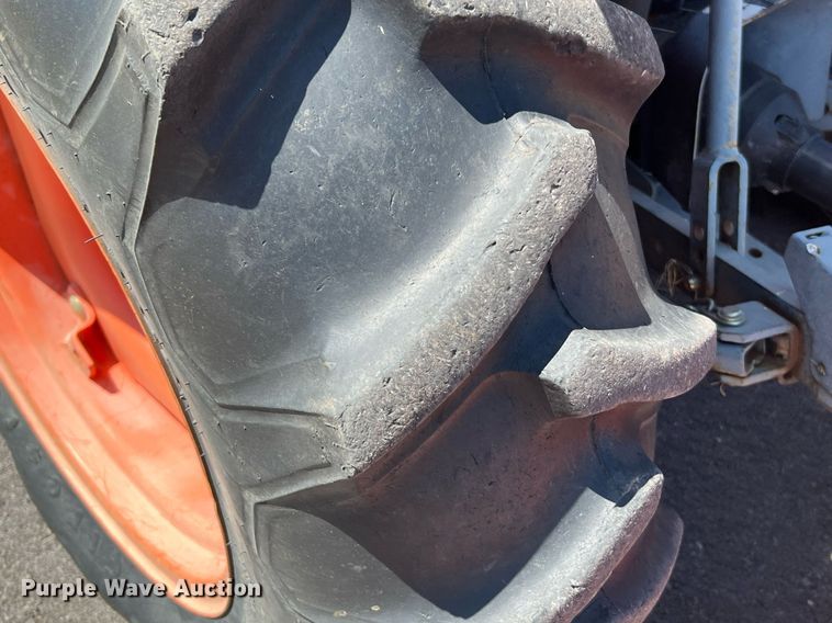 image for item LF9382 2003 Kubota L3130D  MFWD tractor