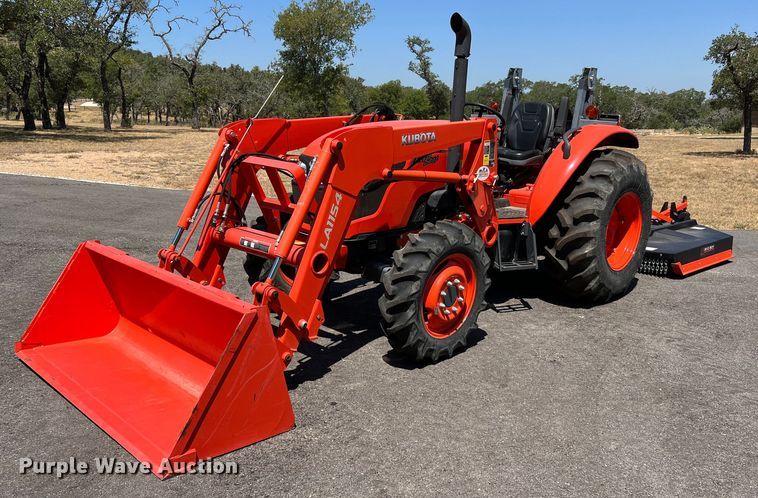 image for item LF9383 Kubota M7060D  MFWD tractor