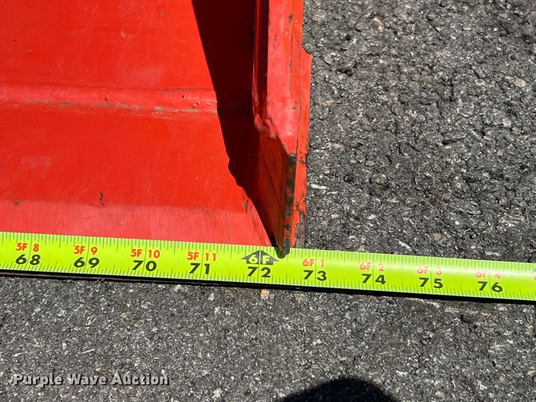 image for item LF9383 Kubota M7060D  MFWD tractor