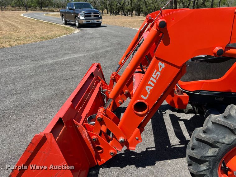image for item LF9383 Kubota M7060D  MFWD tractor