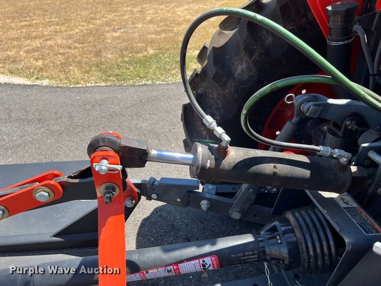 image for item LF9383 Kubota M7060D  MFWD tractor