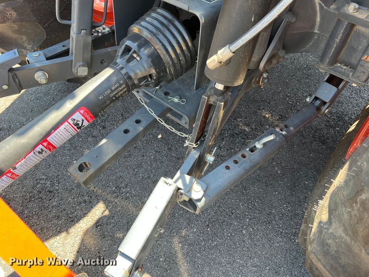 image for item LF9383 Kubota M7060D  MFWD tractor