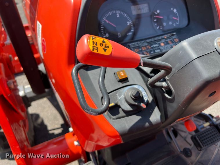 image for item LF9383 Kubota M7060D  MFWD tractor