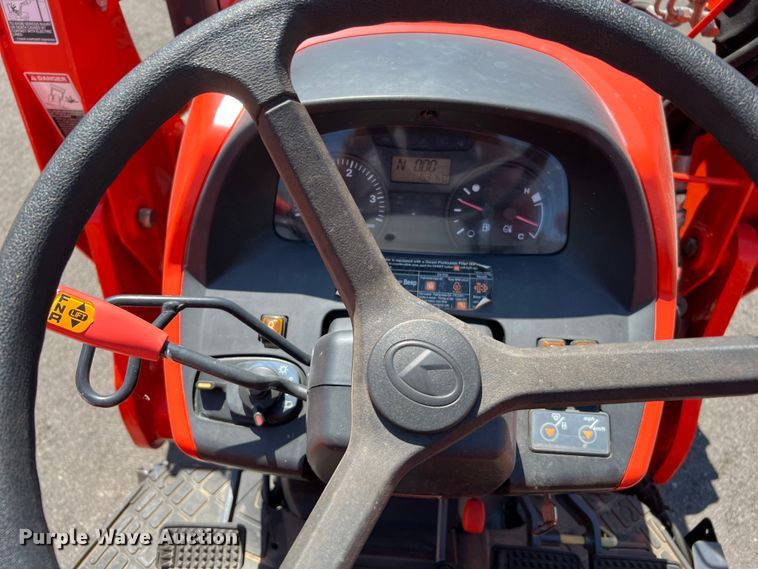 image for item LF9383 Kubota M7060D  MFWD tractor