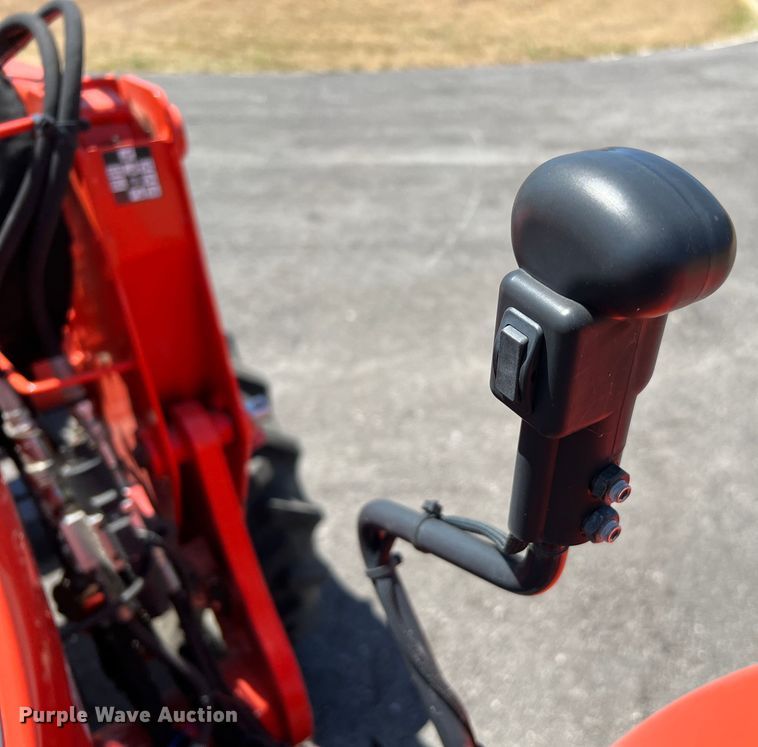 image for item LF9383 Kubota M7060D  MFWD tractor