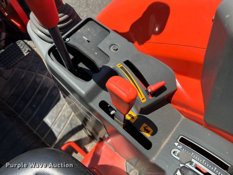 image for item LF9383 Kubota M7060D  MFWD tractor