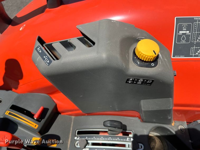 image for item LF9383 Kubota M7060D  MFWD tractor