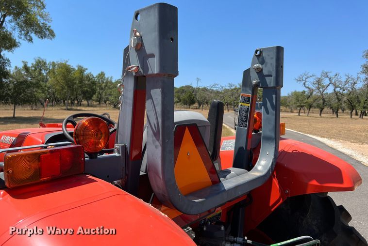 image for item LF9383 Kubota M7060D  MFWD tractor