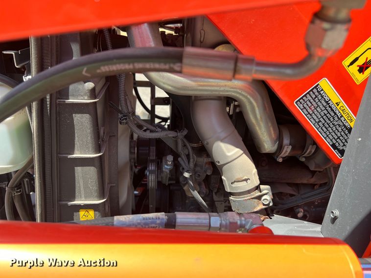 image for item LF9383 Kubota M7060D  MFWD tractor