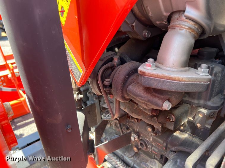 image for item LF9383 Kubota M7060D  MFWD tractor