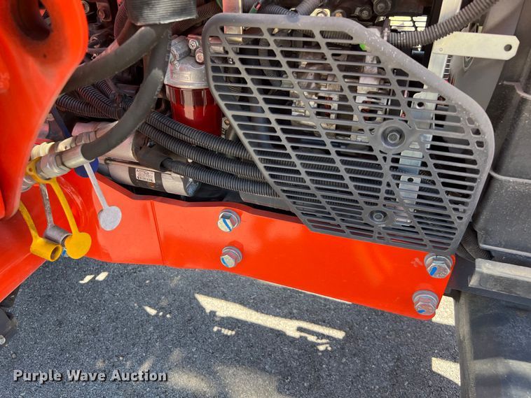 image for item LF9383 Kubota M7060D  MFWD tractor