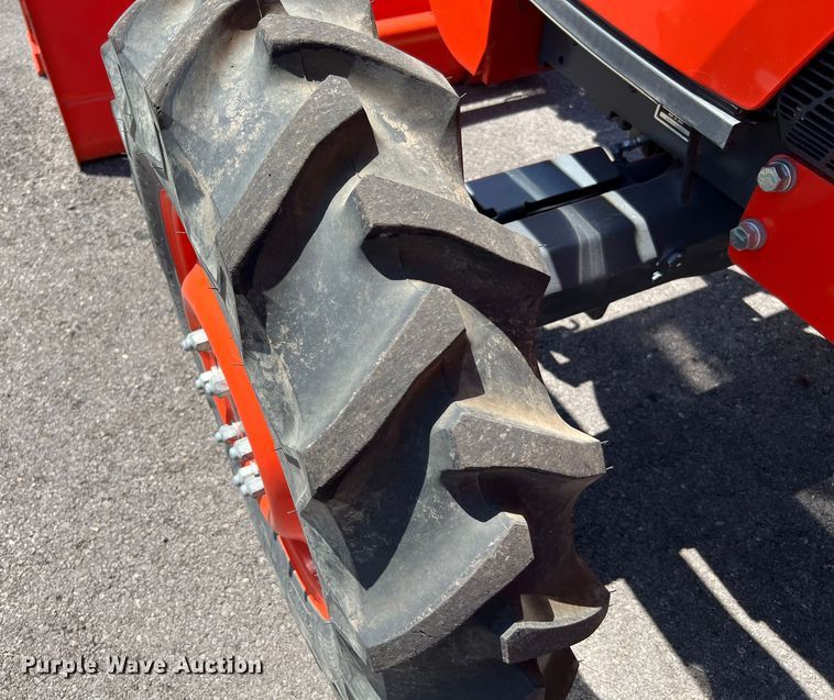 image for item LF9383 Kubota M7060D  MFWD tractor