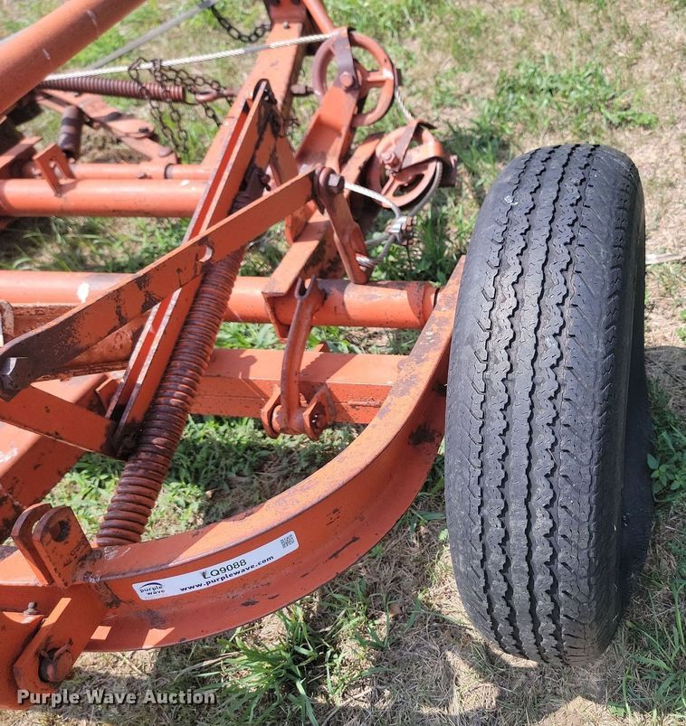 image for item LQ9088 Sickle mower