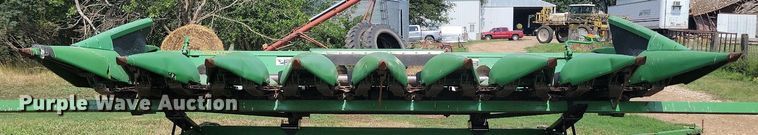 image for item LQ9089 John Deere 893  corn head