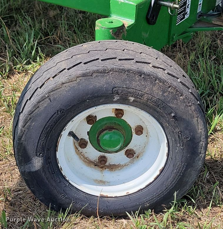 image for item LQ9090 Unverferth HT 25  header trailer