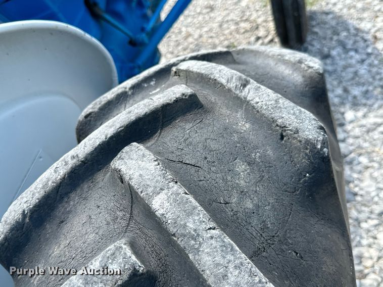 image for item MB9779 1966 Ford 3000  tractor