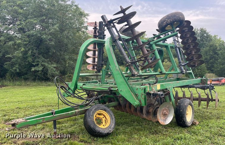 image for item MG9400 John  Deere 230  double off-set disk