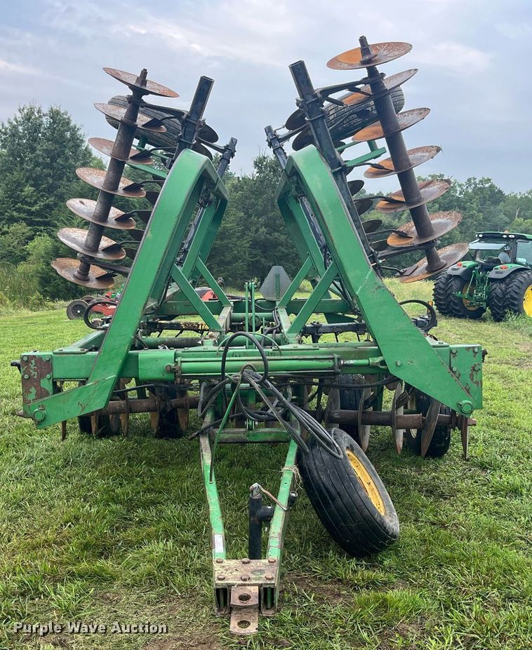 image for item MG9400 John  Deere 230  double off-set disk