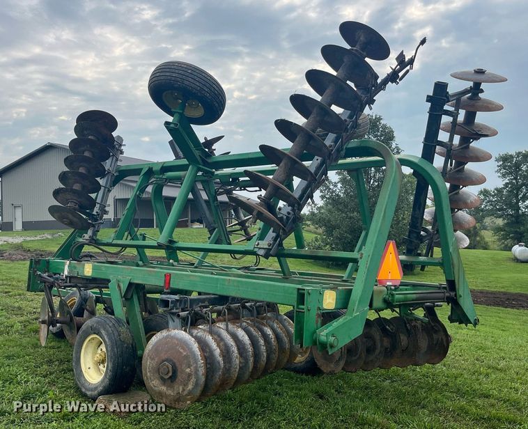 image for item MG9400 John  Deere 230  double off-set disk