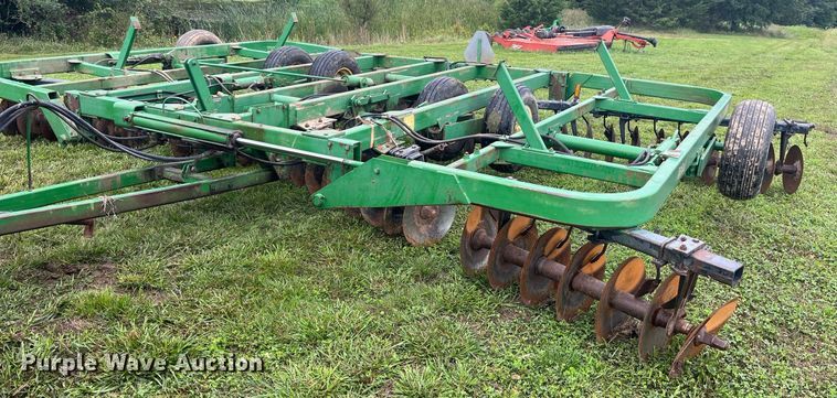 image for item MG9400 John  Deere 230  double off-set disk