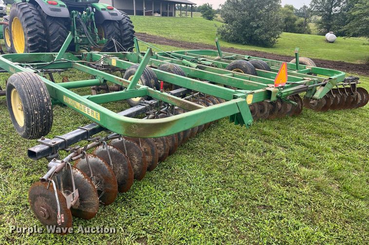 image for item MG9400 John  Deere 230  double off-set disk