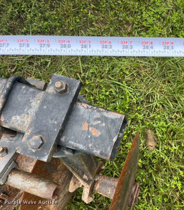 image for item MG9400 John  Deere 230  double off-set disk