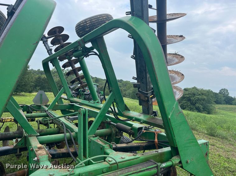 image for item MG9400 John  Deere 230  double off-set disk